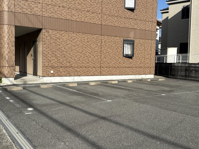 ヴィレッジ熊見の駐車場