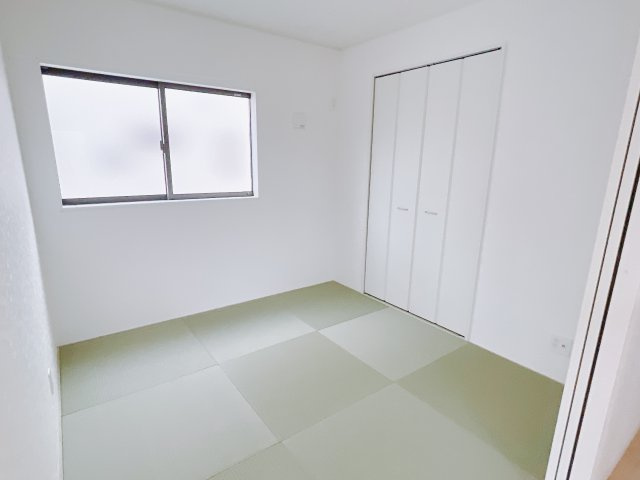 【新築戸建】前橋市下細井町第10-1期の和室|和室でしか味わえない畳ならではの香りや素材で和のやすらぎを感じてください♪畳にはリラックス効果があるといわれています。のんびりするならやっぱり和室が一番ですね♪