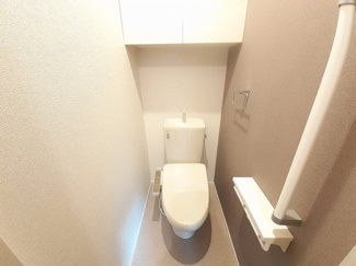 【トイレ】 | リリア・ヴィレⅠ | 落ち着いた色調のトイレです
