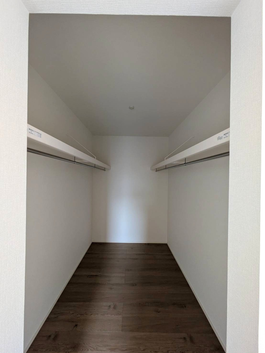 岡山市南区大福　2期の収納|◆2階洋室8.0帖についているWICです。