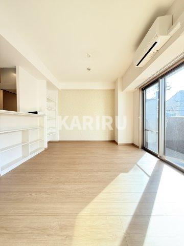 クロシェット関目 の居間・リビング