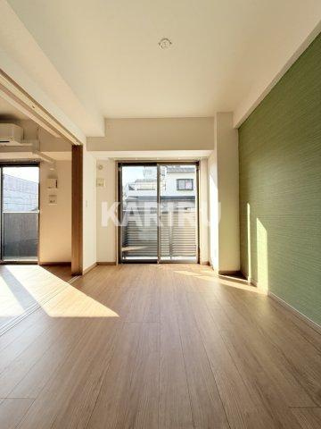 クロシェット関目 の居間・リビング