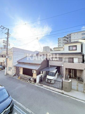 クロシェット関目 の駐車場