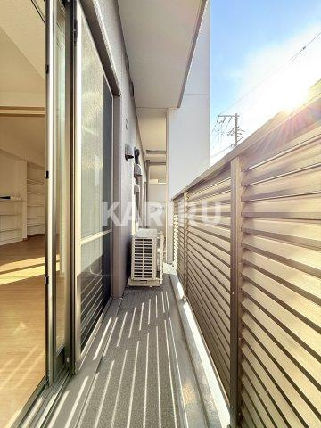 クロシェット関目 のバルコニー