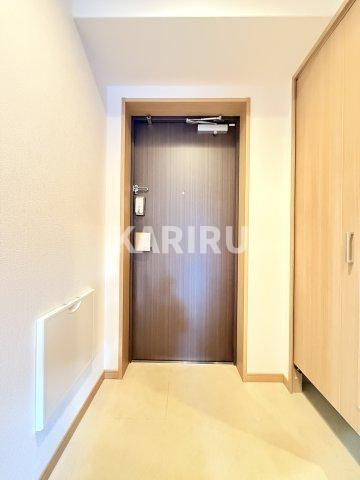 クロシェット関目 の玄関