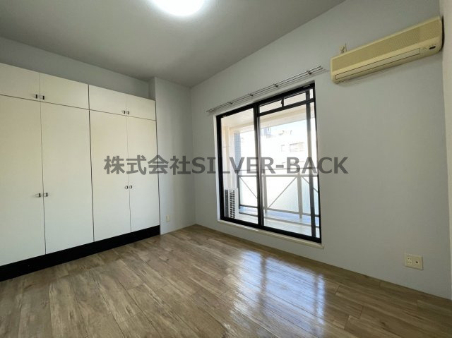 グラスホッパーの居間・リビング