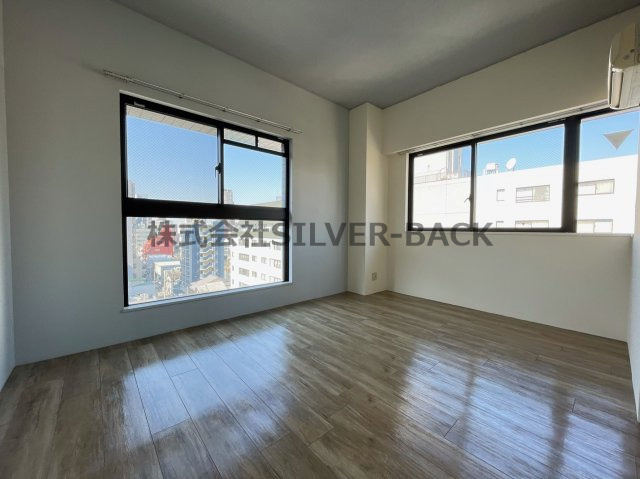 グラスホッパーの居間・リビング