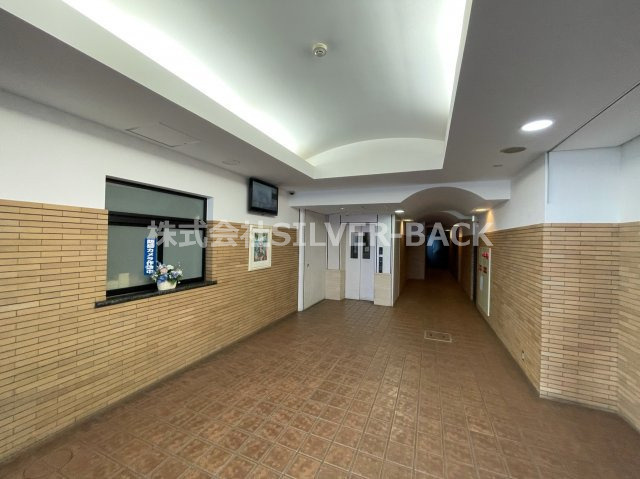 グラスホッパーのロビー