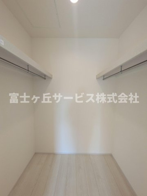 【収納】 | 浜松市中央区寺脇町 3期 新築一戸建て | ウォークインクローゼットです