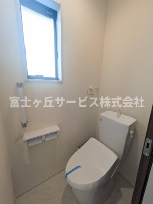 【トイレ】 | 浜松市中央区寺脇町 3期 新築一戸建て | トイレです