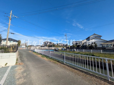 【前面道路含む現地写真】 | 浜松市中央区寺脇町 3期 新築一戸建て | 前面道路です