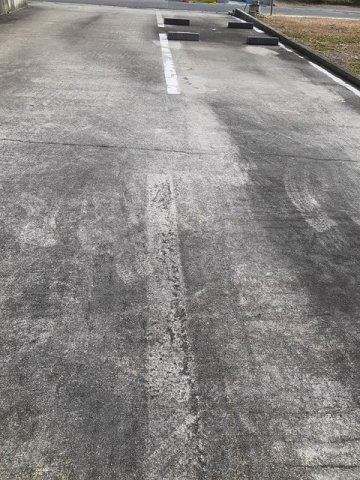 アーバンライフいずみⅡの駐車場|車をお持ちの方に嬉しい駐車場付きの物件です