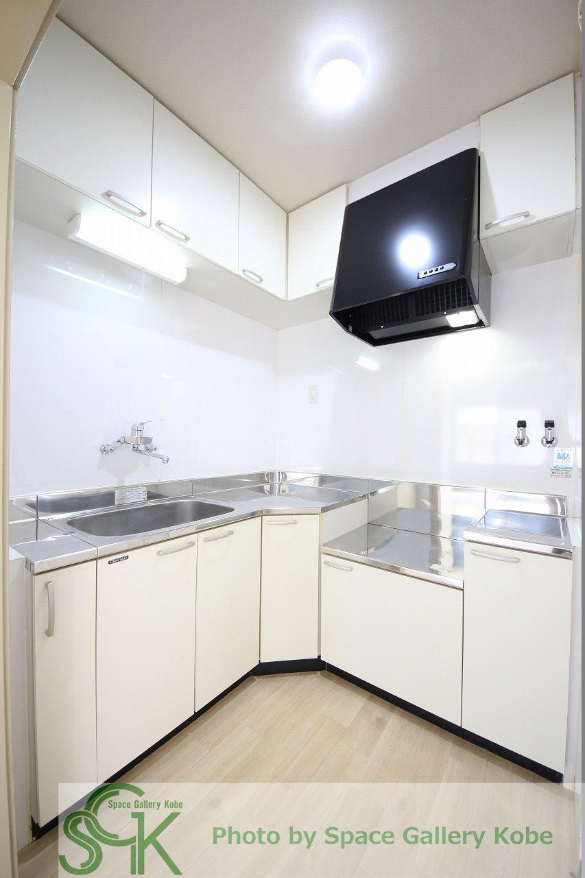 タウンハウス北別府のキッチン|※お部屋により仕様が異なる可能性があります。