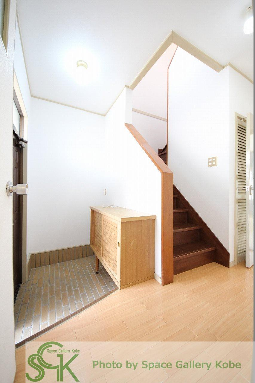 タウンハウス北別府の玄関|※お部屋により仕様が異なる可能性があります。