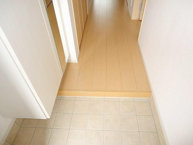 コンフルアンス　ＭⅠの玄関