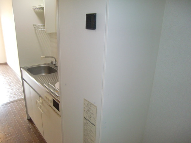 カグラハウス(旧サンボックス御影)の設備|電気温水器