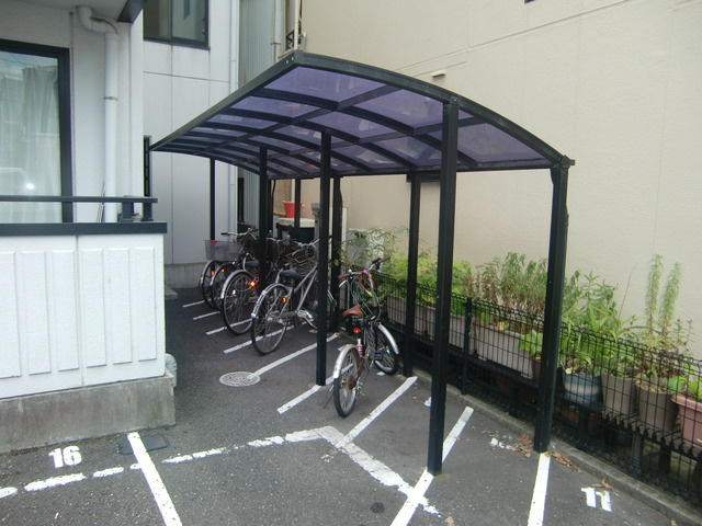 カグラハウス(旧サンボックス御影)の外観|駐輪場