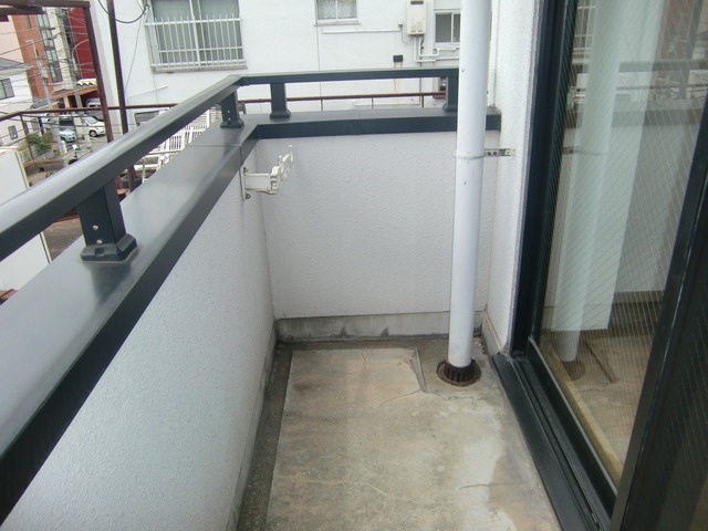 カグラハウス(旧サンボックス御影)のバルコニー