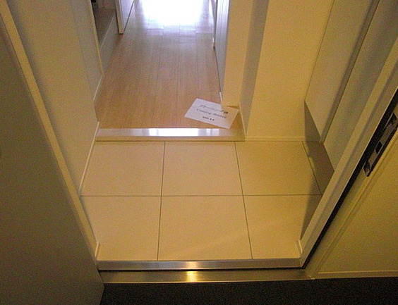 レジディア錦糸町Ⅱの玄関