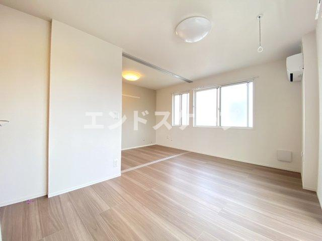 Y'sアビタシオン　江木の居間・リビング|高崎、前橋エリアのお部屋探しはエンドスケープまで！お客様の理想お聞かせ下さい♪