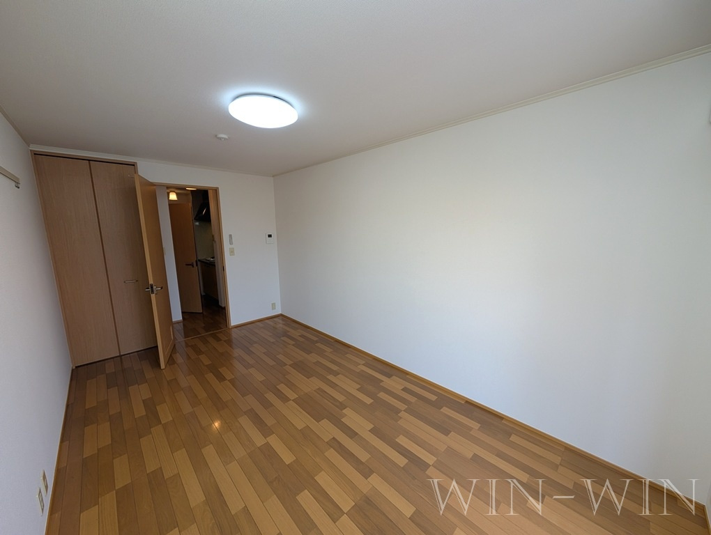 エミール大岩の洋室