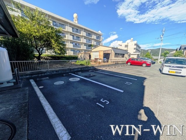 エミール大岩の駐車場