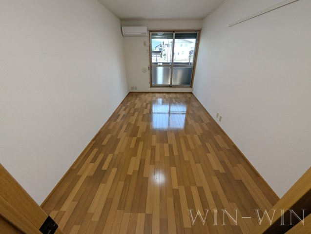 エミール大岩の居間・リビング