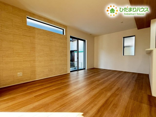 鴻巣市吹上　新築戸建　グラファーレ01の前面道路含む現地写真