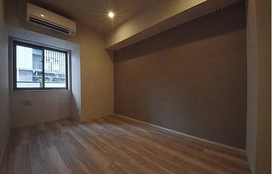 ザ・パークハビオ上野の居間・リビング