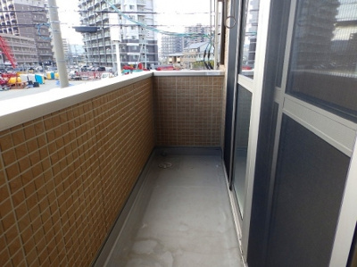 【バルコニー】 | ウィルコート小郡三軒屋町　Ａ棟