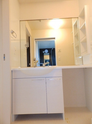 【洗面所】 | ウィルコート小郡三軒屋町　Ａ棟