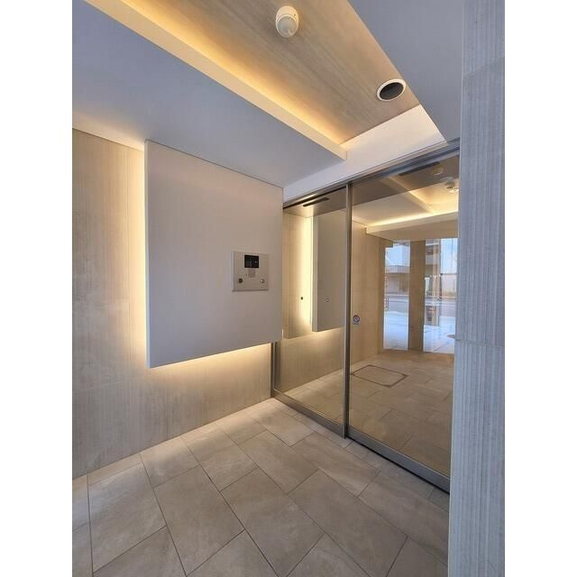 ＣＡＶＡＮＡ西大島のエントランス