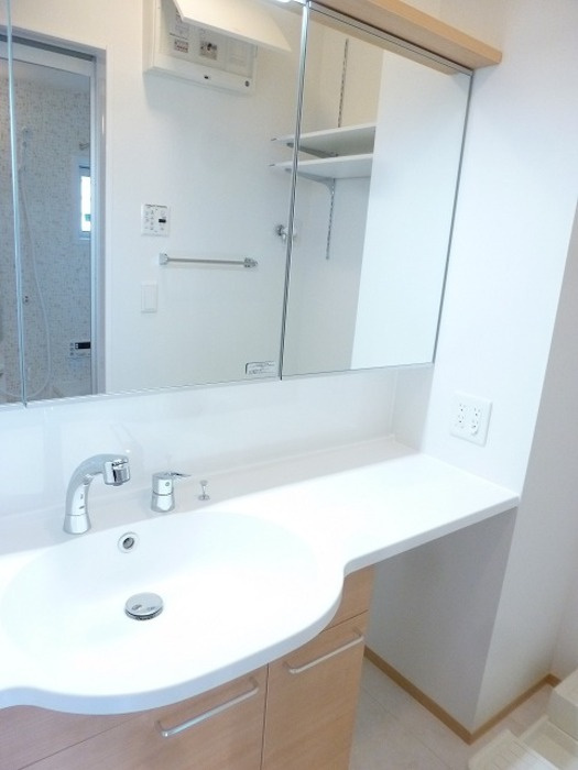 アルドーレ　Aの洗面所