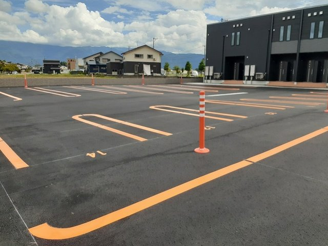 ローズ　ガーデン　大野　Ｂの駐車場