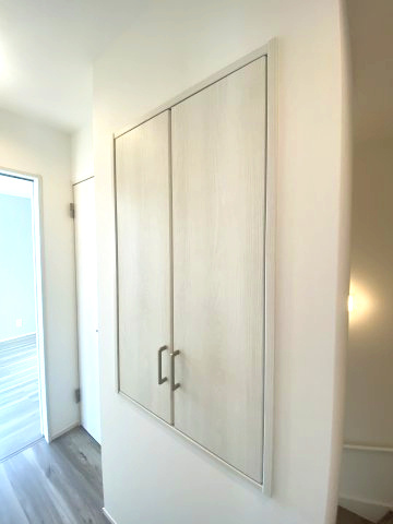 武岡4丁目　S-pasio　A棟の収納|2階の廊下に収納スペースがあります。日用品など収納しておくのに便利です。