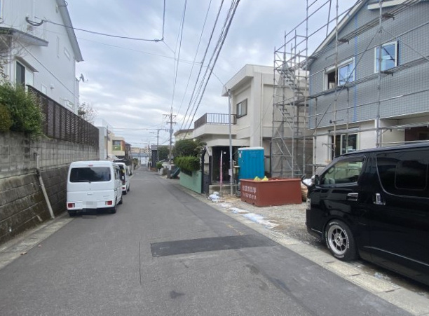 武岡4丁目　S-pasio　A棟の前面道路含む現地写真|前面道路は幅員6.0ｍです。