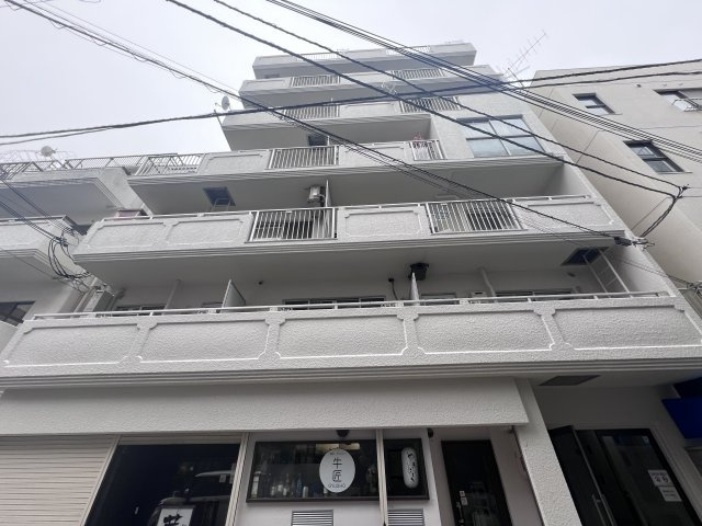 グランドシャトー板宿二の外観