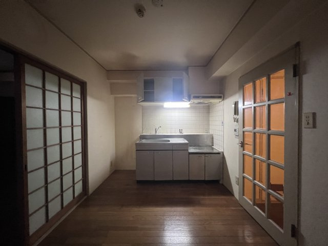 グランドシャトー板宿二の居間・リビング