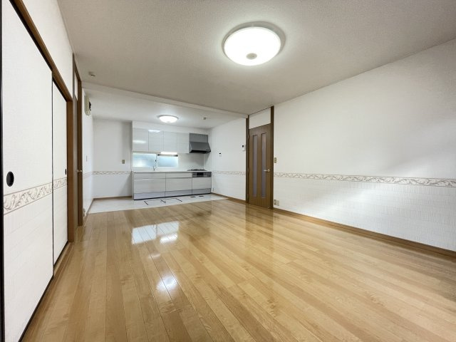 八戸市大字湊町字鮫ノ口の居間・リビング