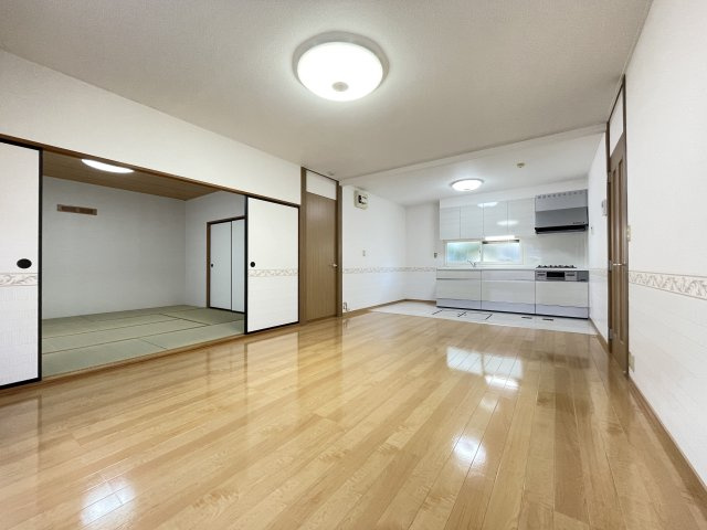 八戸市大字湊町字鮫ノ口の居間・リビング