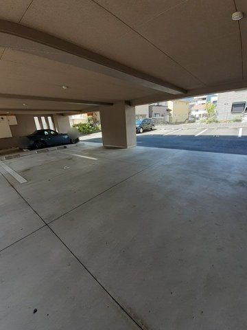 カーサ・デ・ナカスジの駐車場|駐車場に車を止められます