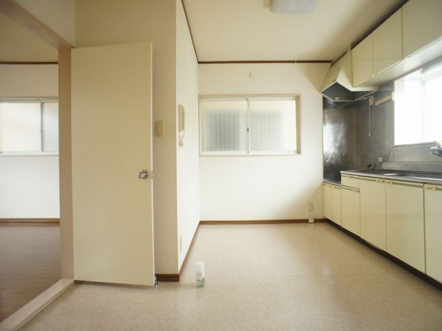 【子供部屋】 | アレストカネコ1棟 | お部屋がスッキリ！充実収納付きです♪