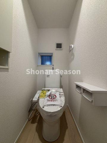 【トイレ】 | 暖かな便座で年中快適な「温水洗浄便座」
各階にご用意がございます♪