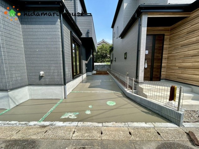 北区日進町3丁目　新築戸建　ハートフルA　の駐車場