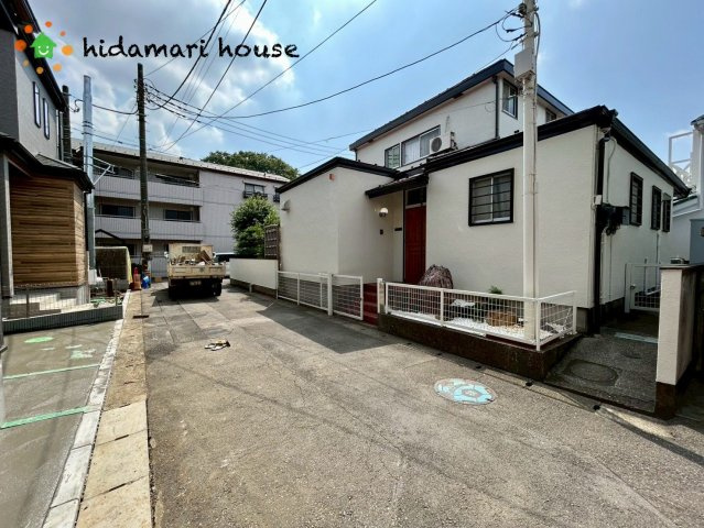 北区日進町3丁目　新築戸建　ハートフルA　の前面道路含む現地写真