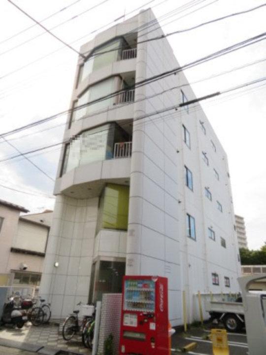 春日部市粕壁東１丁目のビル