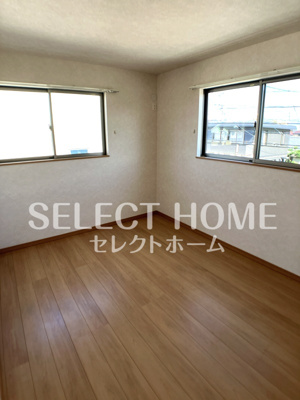  | ヴィレッジ四つ葉のクローバー