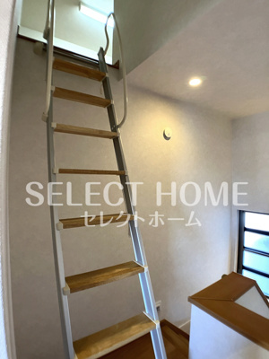  | ヴィレッジ四つ葉のクローバー