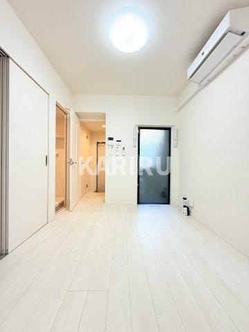 ベル　ルミエール中川の居間・リビング