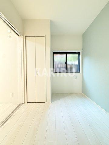 ベル　ルミエール中川の居間・リビング